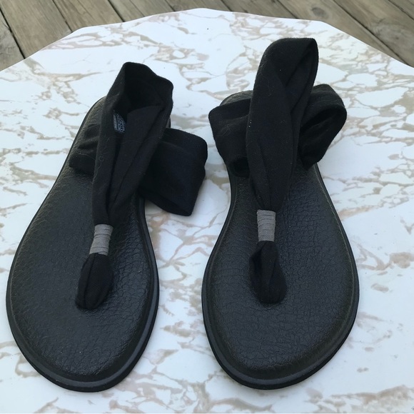 Sanuk Sandals - Picture 3 of 6